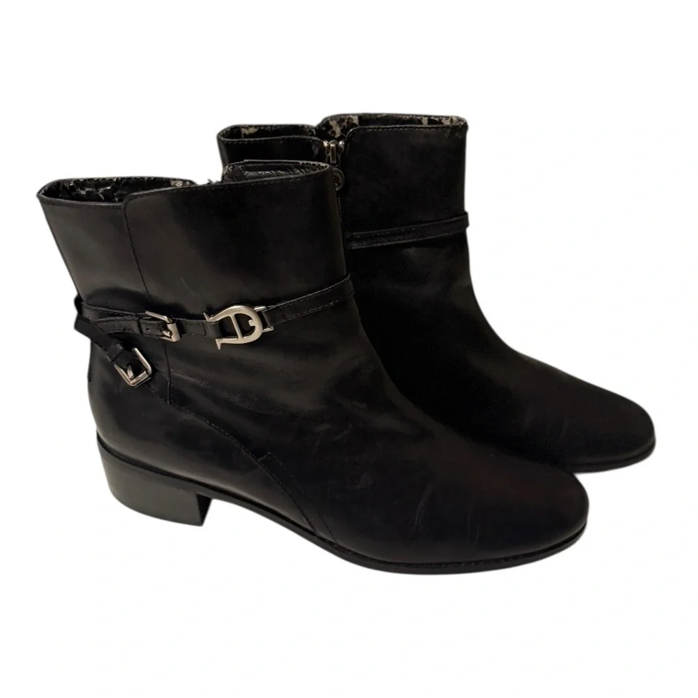 Etienne Aigner Carriage ankle boot in black leather Elegant Ankle Boots
